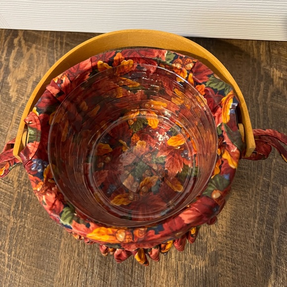 Pumpkin Longaberger Basket with Charm - Picture 3 of 6